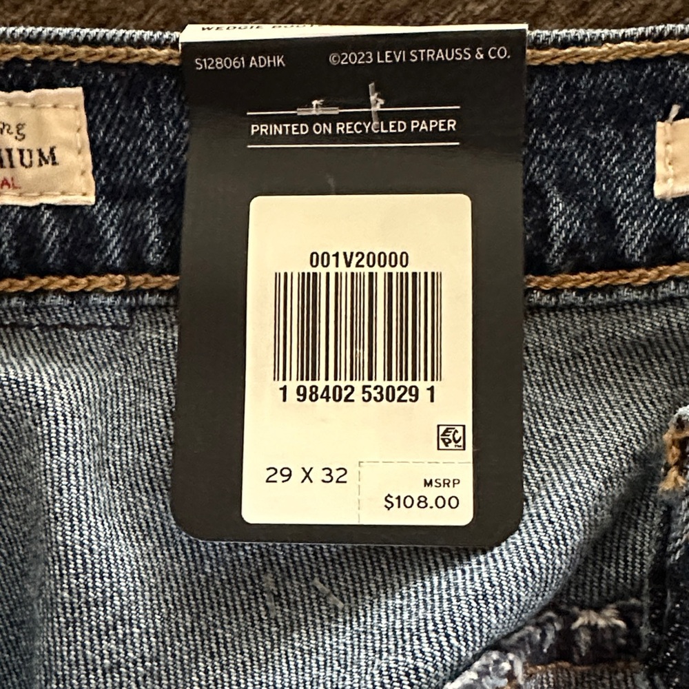 Levi's Two-Tone Denim Straight Leg Jeans - Picture 4 of 4